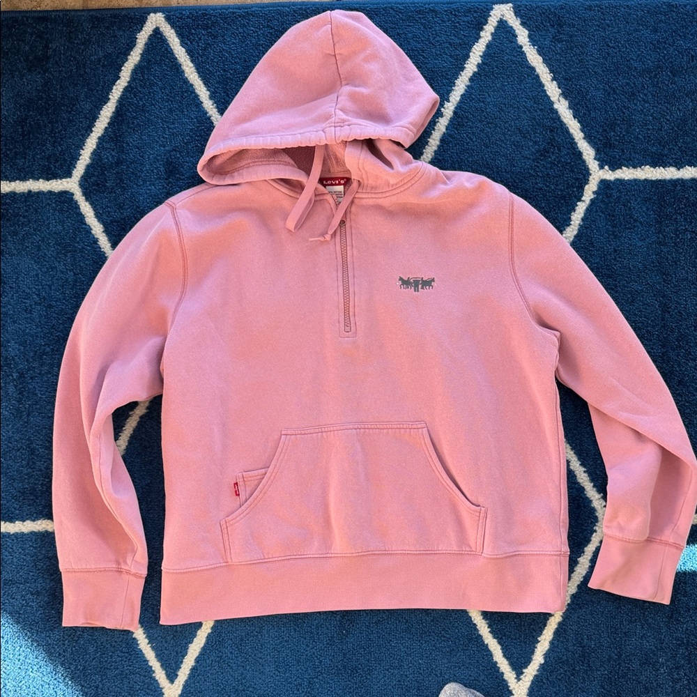 Levi's Soft Pink 1/4 Zip hoodie
